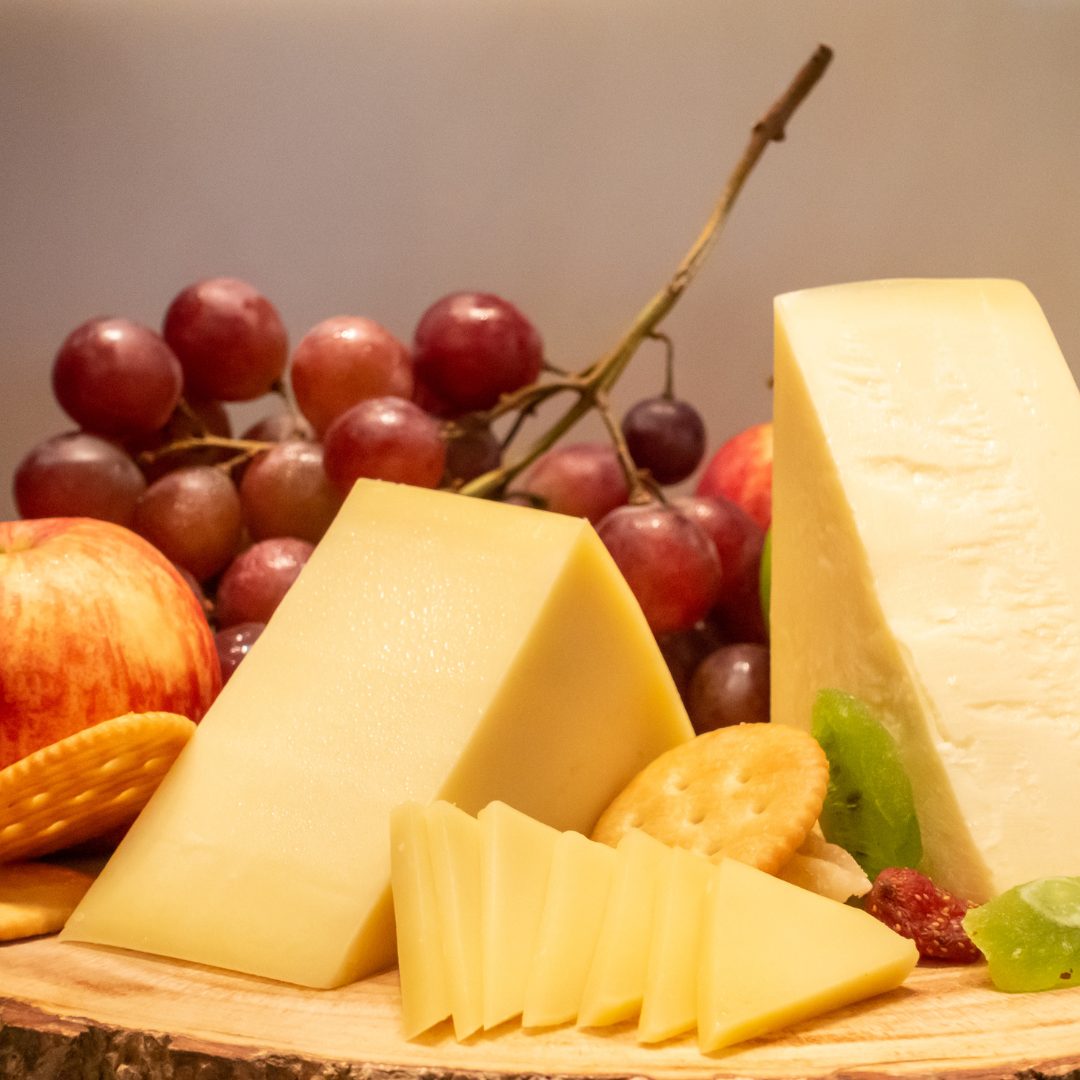 gruyère_vs_emmental_table_de_cana